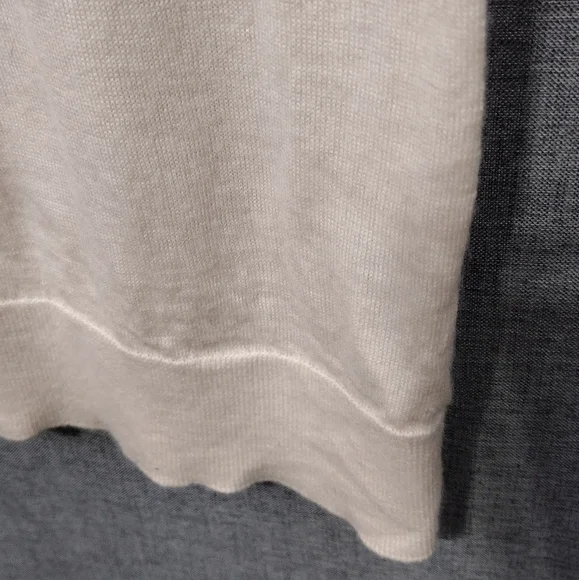 Banana Republic 100% Merino Wool Sweater Women's S Cream Casual Minimalist - Picture 4 of 9